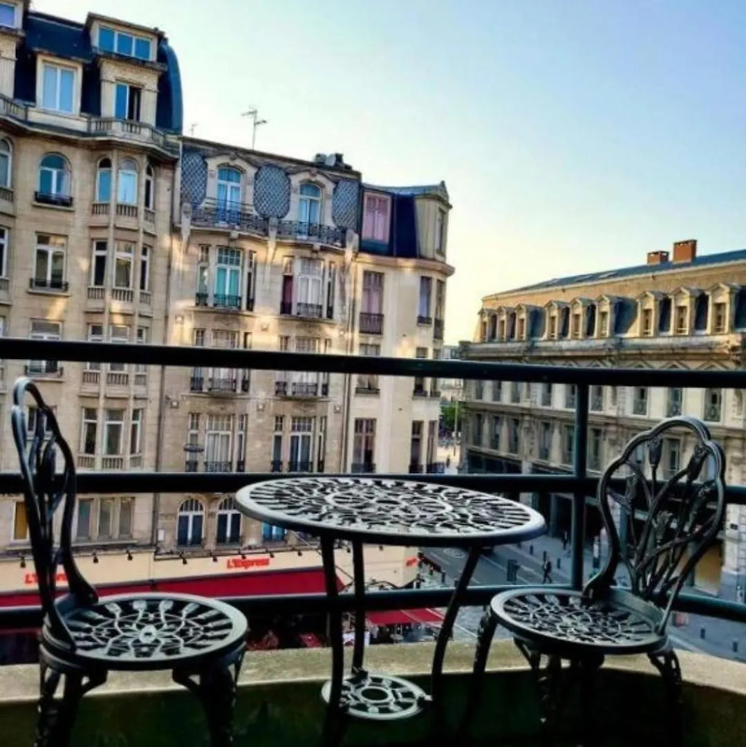 Sweet Plan Appartement 4Pers D'Exception Rue Faidherbe Face Gare Lille Flandres Apartment
